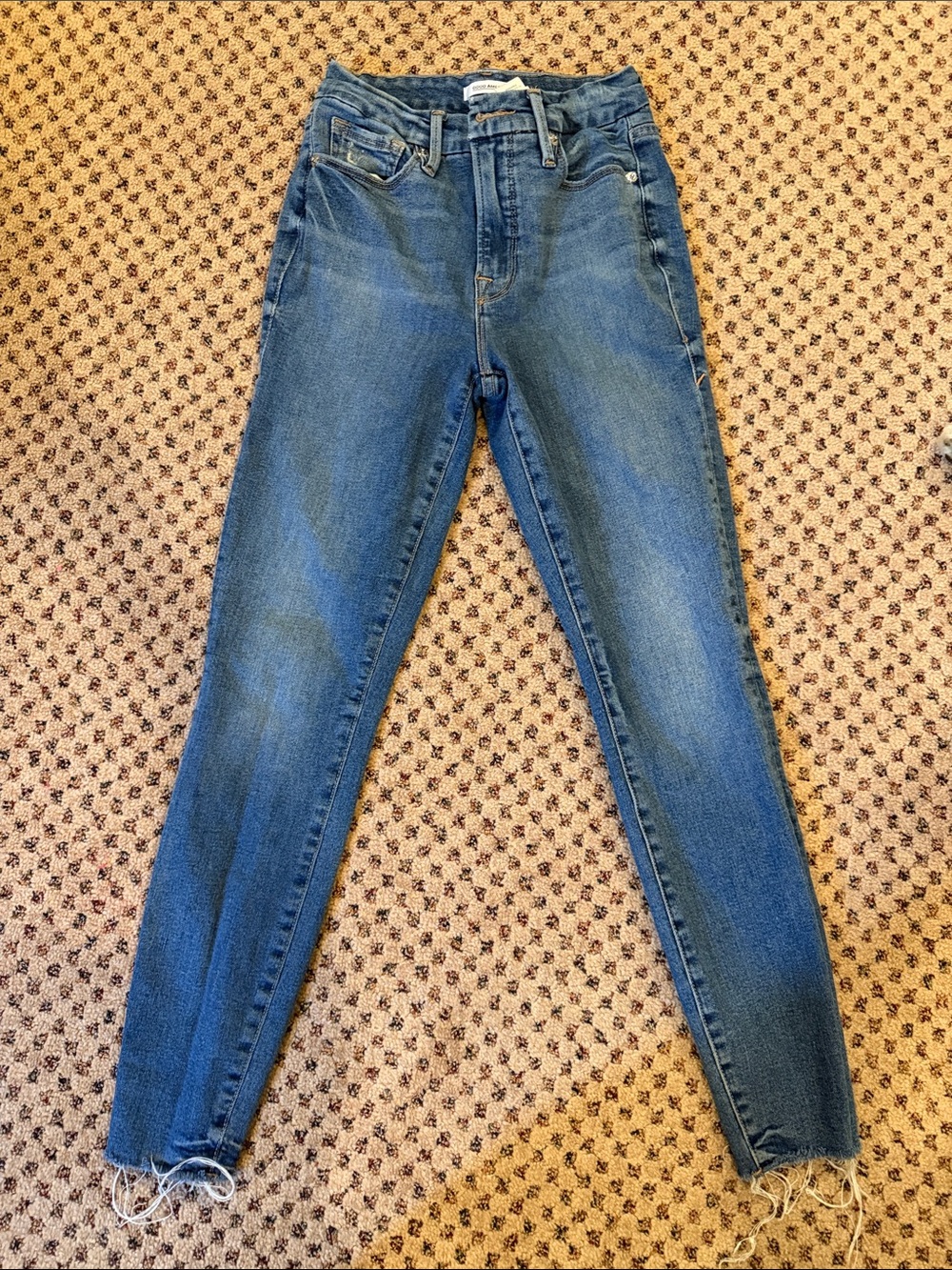 Good American Good Legs Crop in Blue Wash